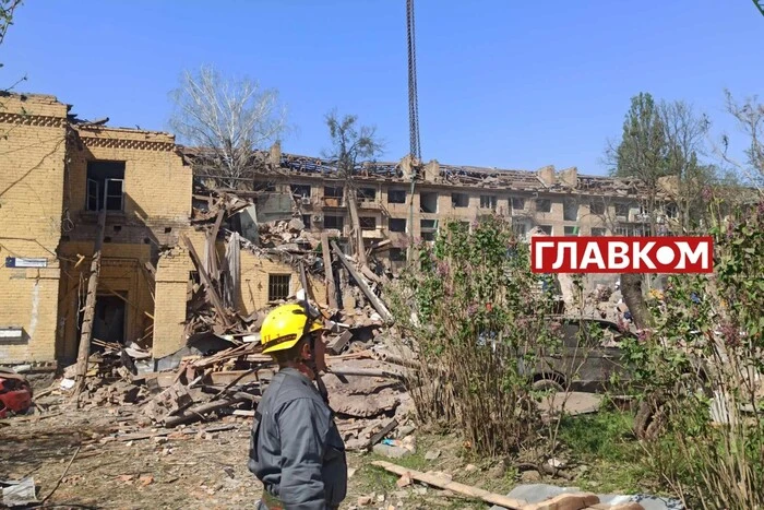 Військові літаки над Києвом