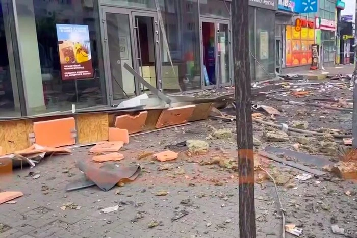 У столиці від атаки РФ вкотре постраждала Лук’янівка: відео наслідків