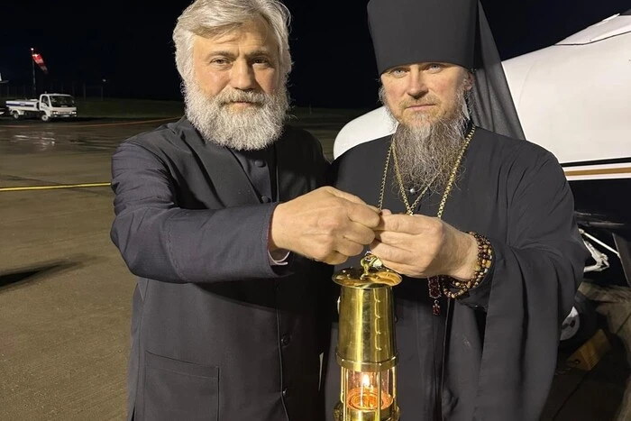 Благодатний вогонь в українській церкві