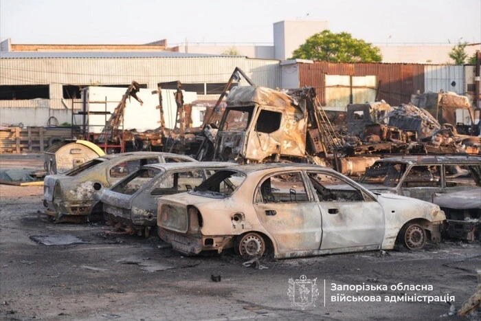 The Russian Federation attacked Zaporizhzhia with 13 Shahed drones: photos and videos of the aftermath