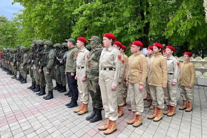 Russia plans to create military camps for girls in the occupied territories of Ukraine – CNS