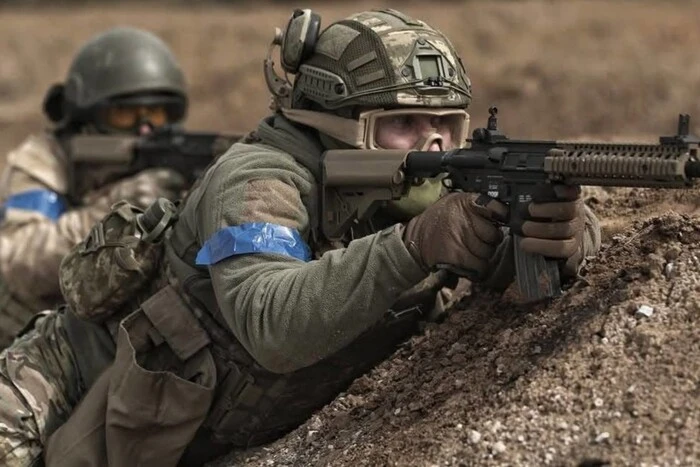 Лінія фронту та Зведення Генштабу