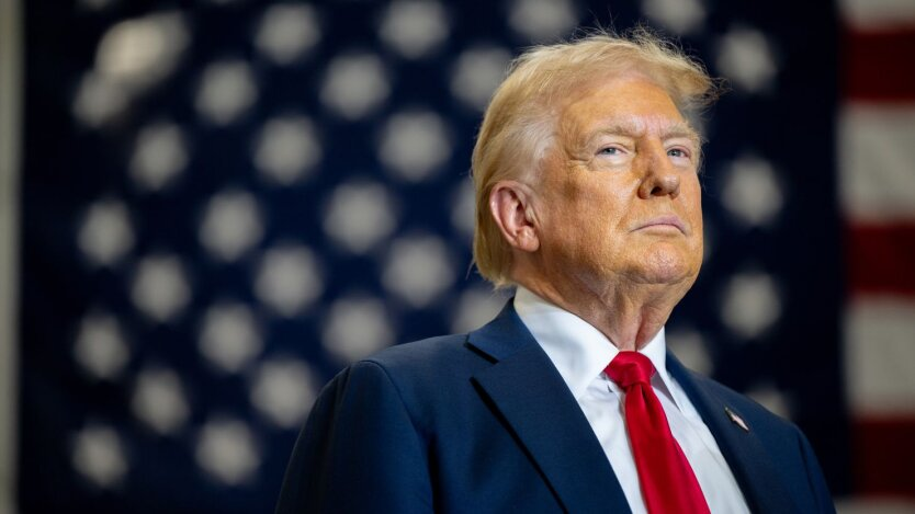 Трамп зазначає, що треба утримуватися від воєнних заяв про Україну