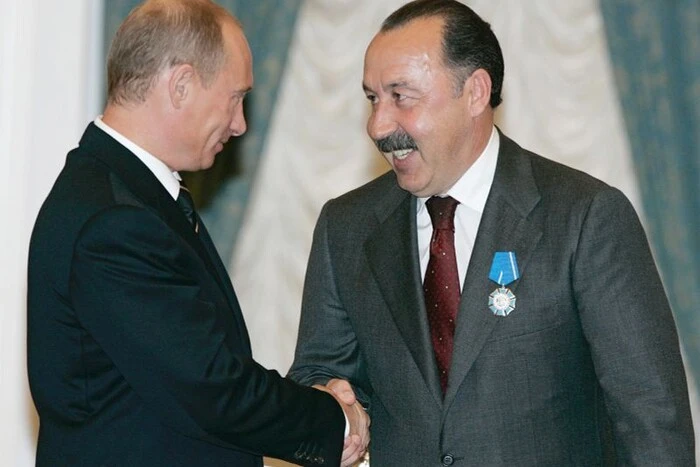 Екстренер Динамо розмовляє з Путіном