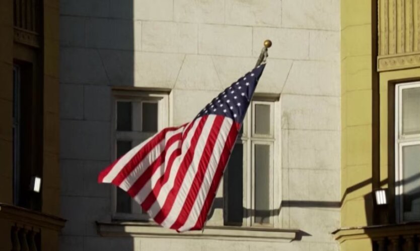 Сенатори США розробили нищівні санкції для посібників Путіна: мита до 500%
