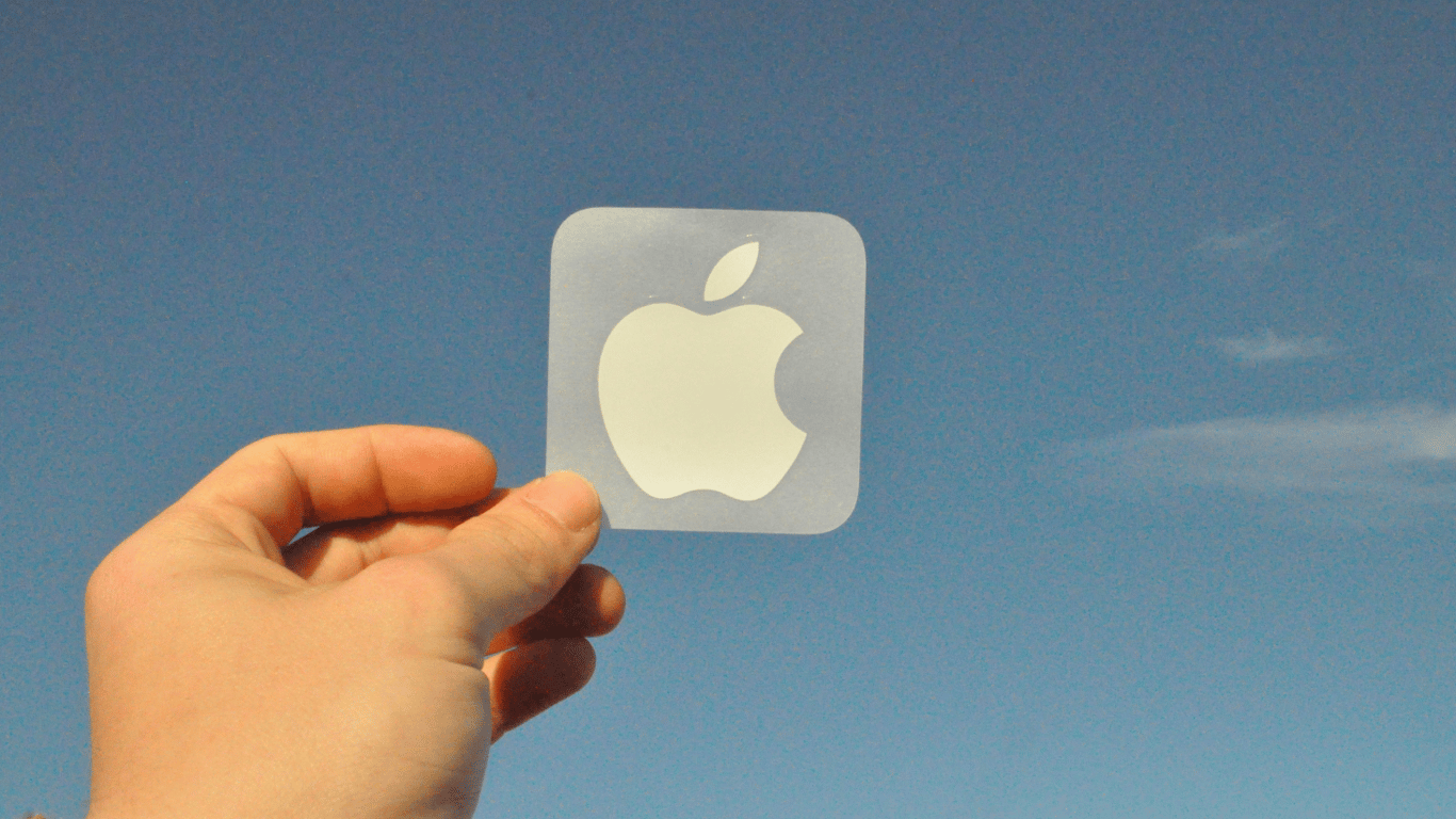Warum Apple aufgehört hat, Firmenaufkleber in die iPhones zu legen