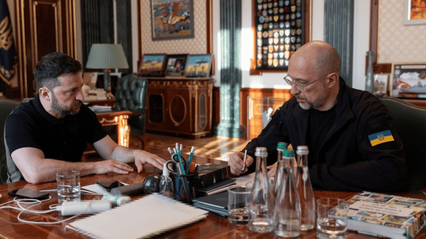 Zelensky hörte den Bericht des neuen Verteidigungsministers