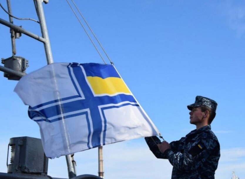 Парад у ВМСУ на День Перемоги