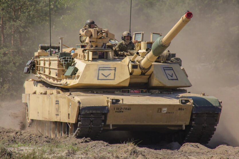 Танки Abrams для України затримані